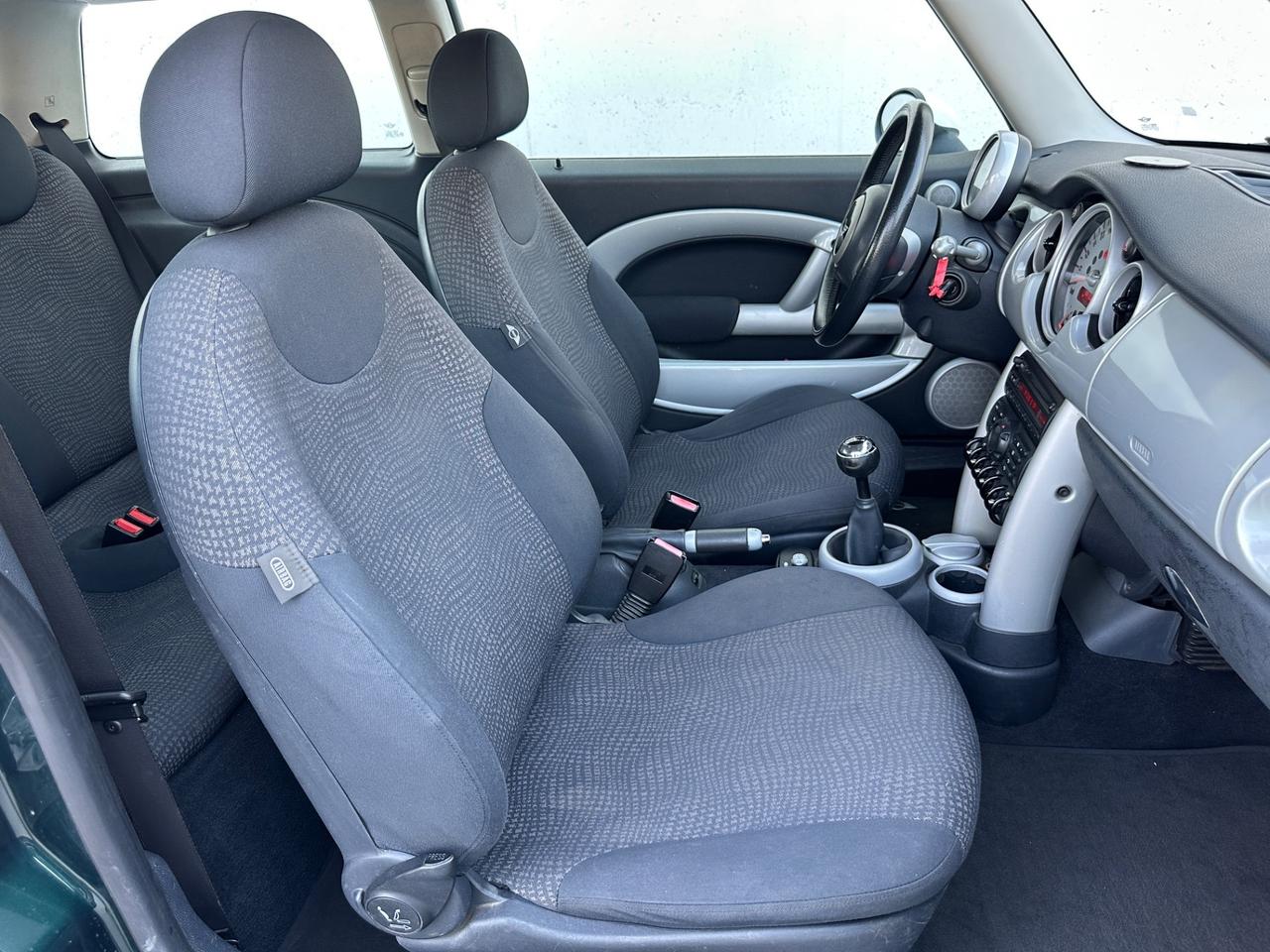 Mini 1.6 16V Cooper Neopatentati