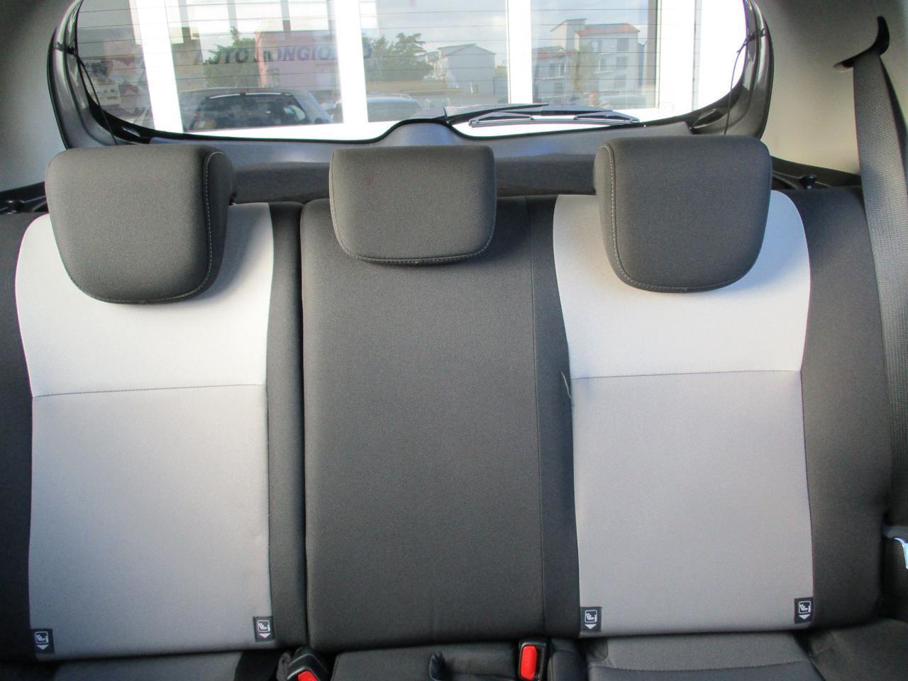 TOYOTA Yaris 1.5 Hybrid 5 porte Business