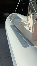 Abi MARINER 690 -MOTORE HONDA 200CV- 4 TEMPI.