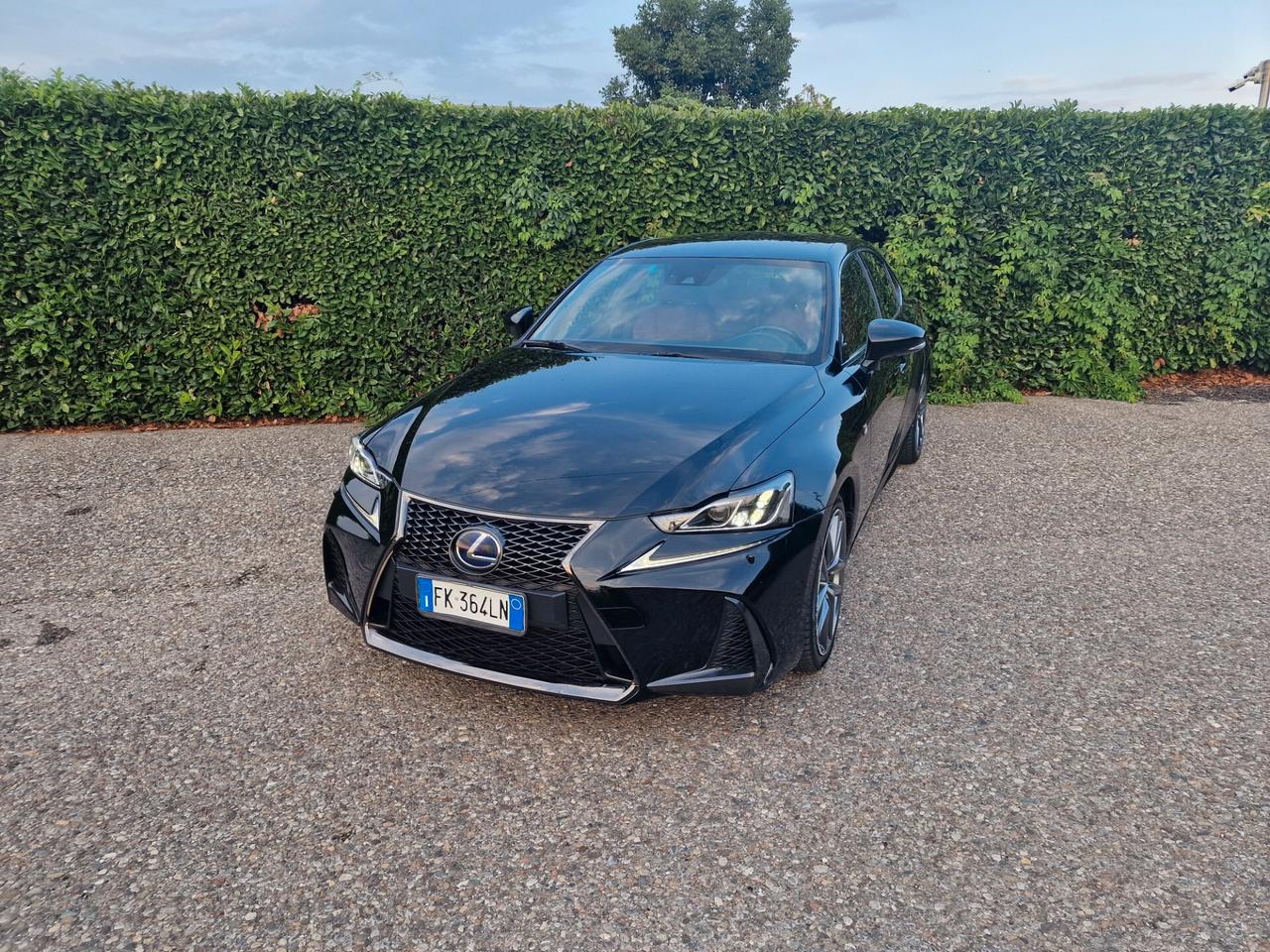 Lexus IS 300 Hybrid FSport