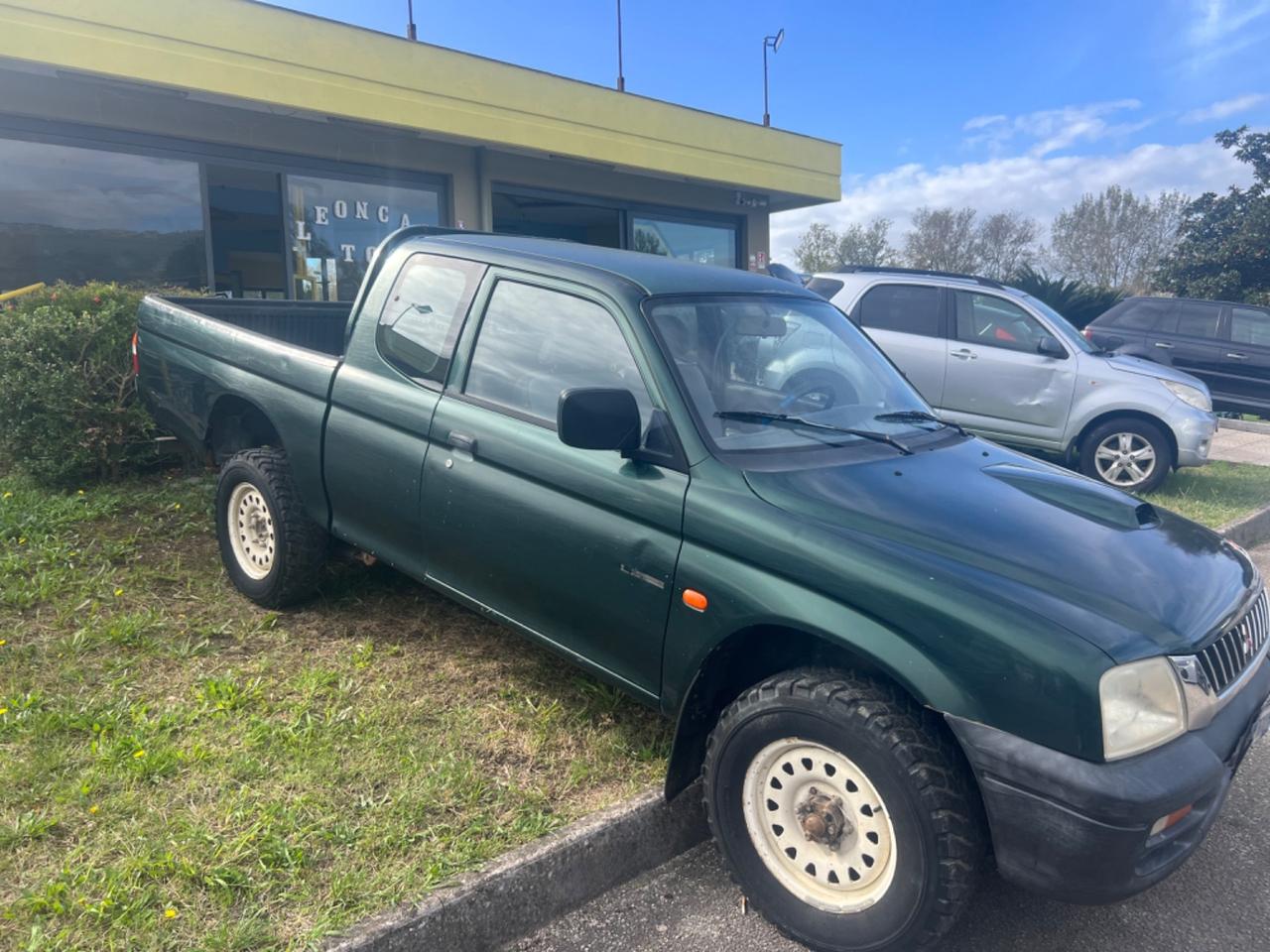 Mitsubishi L200 2.5 TDI 4WD Gancio traino omologato