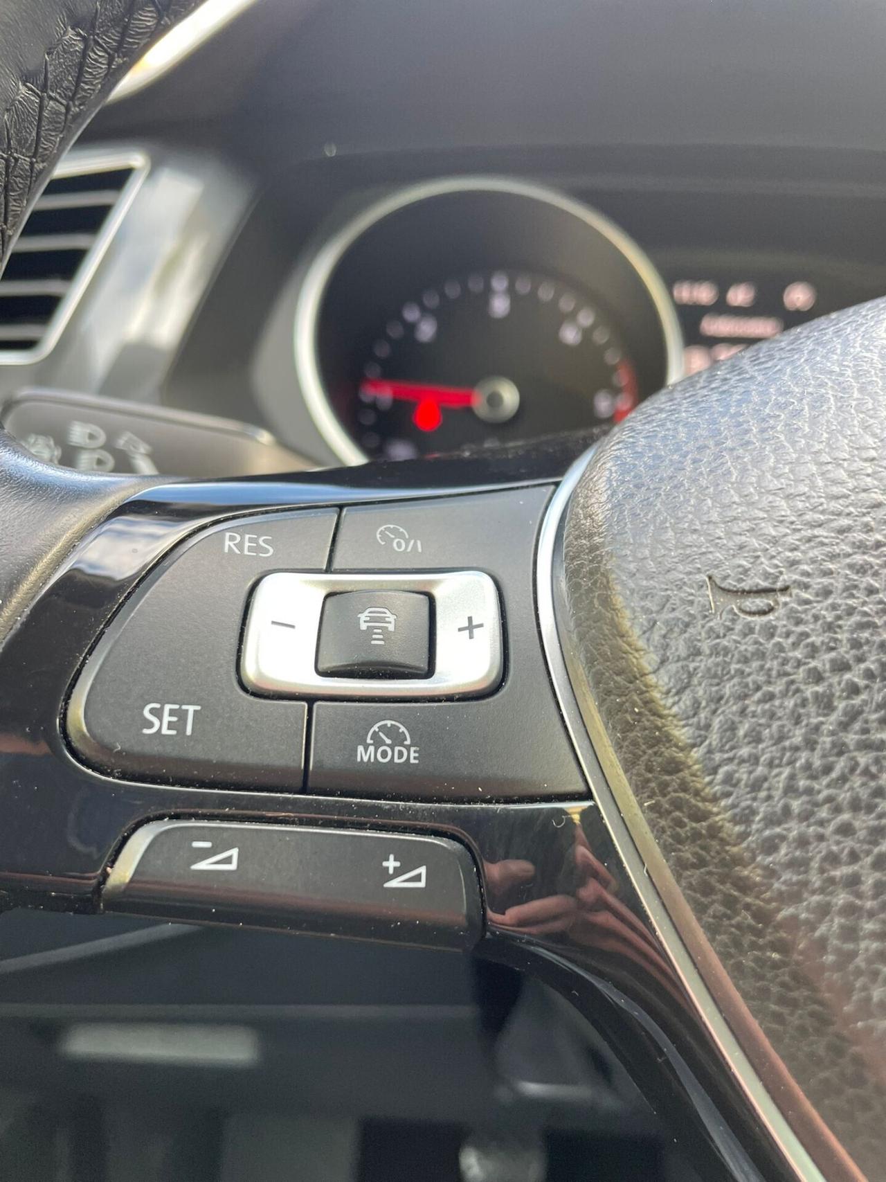 Volkswagen Tiguan 1.6 TDI SCR Business BlueMotion