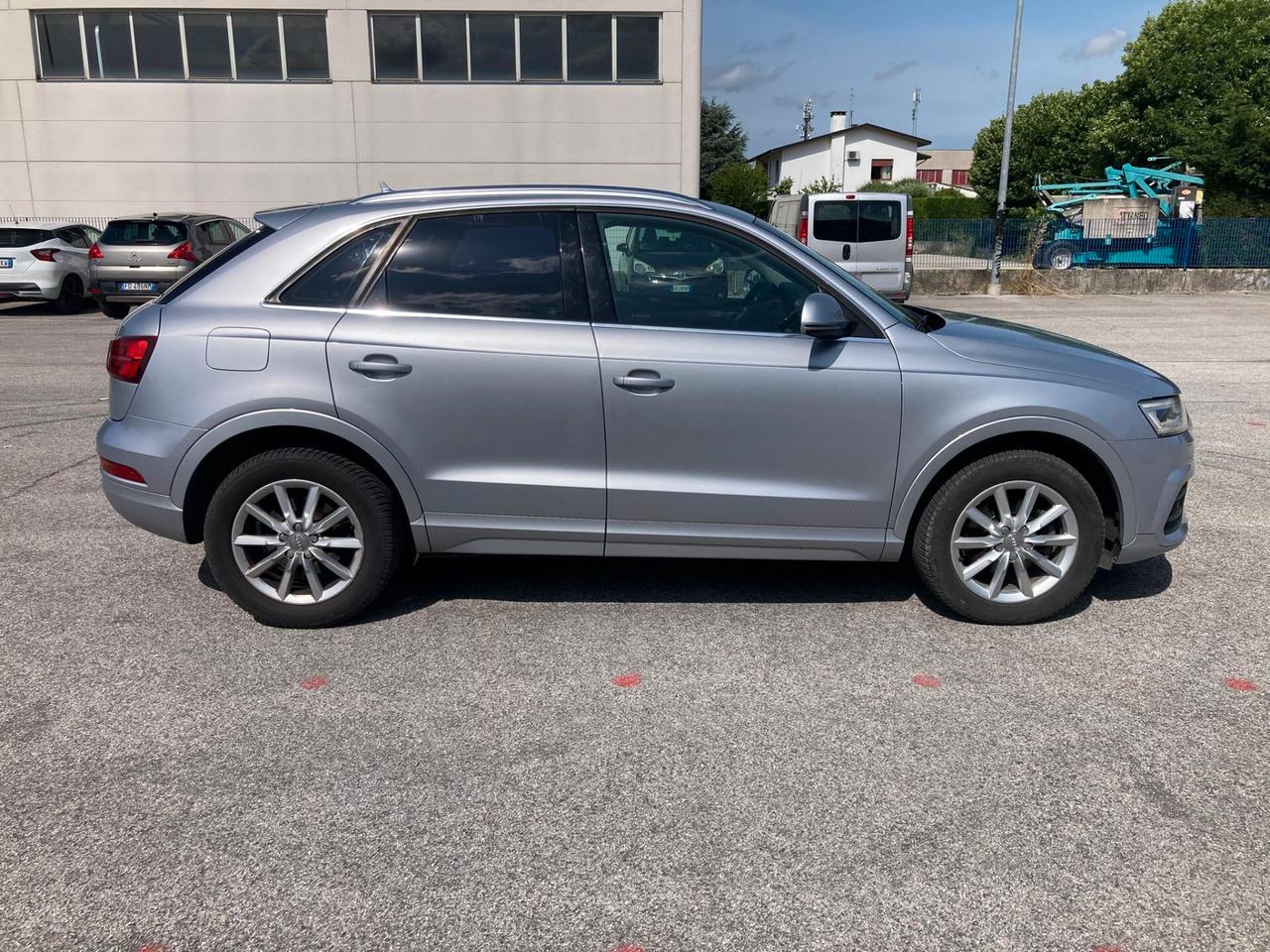 Audi Q3 2.0 TDI 150 CV quattro S tronic Sport