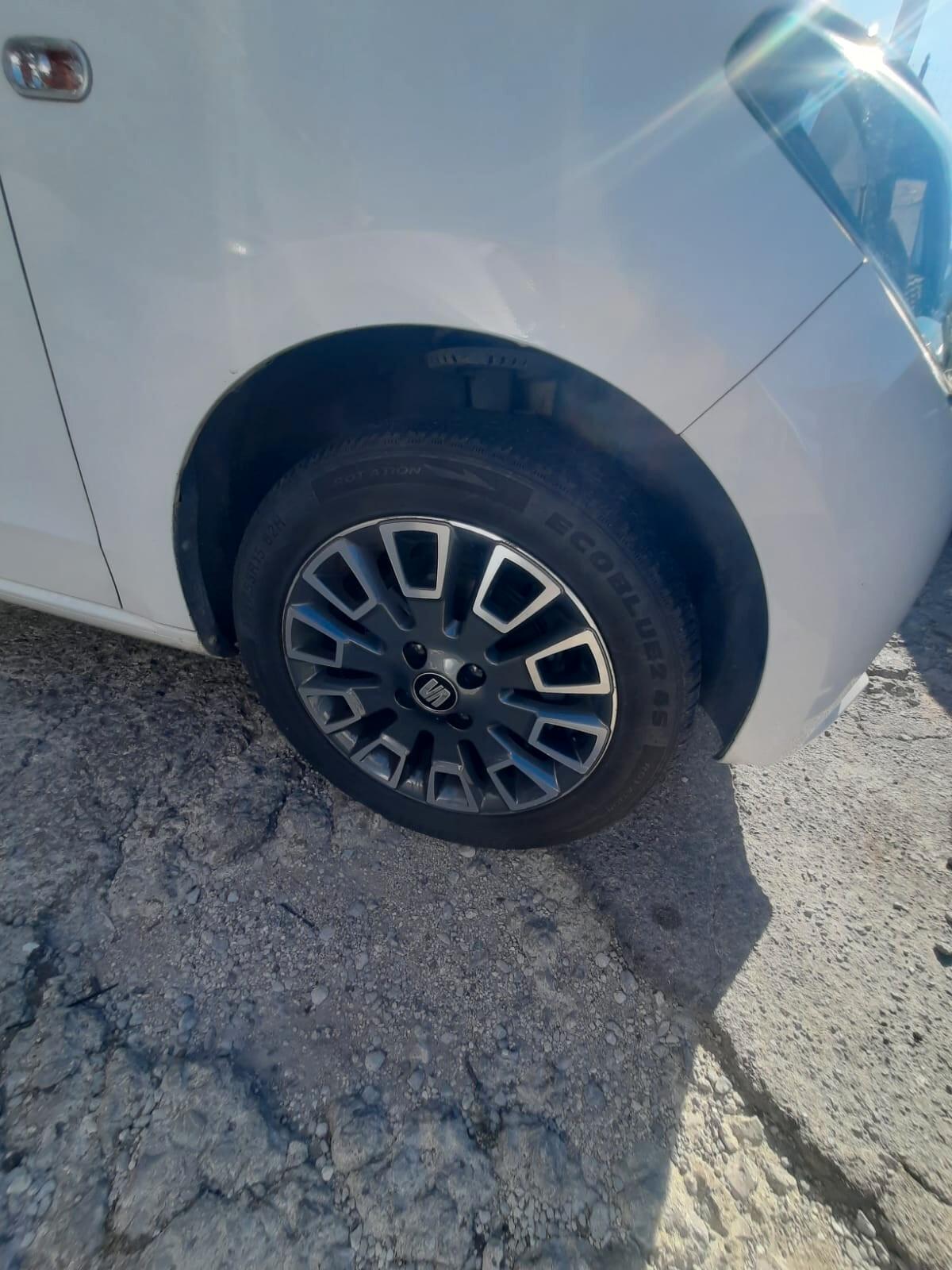 Seat Mii 1.0 68 CV 5 porte FR Line Ecofuel