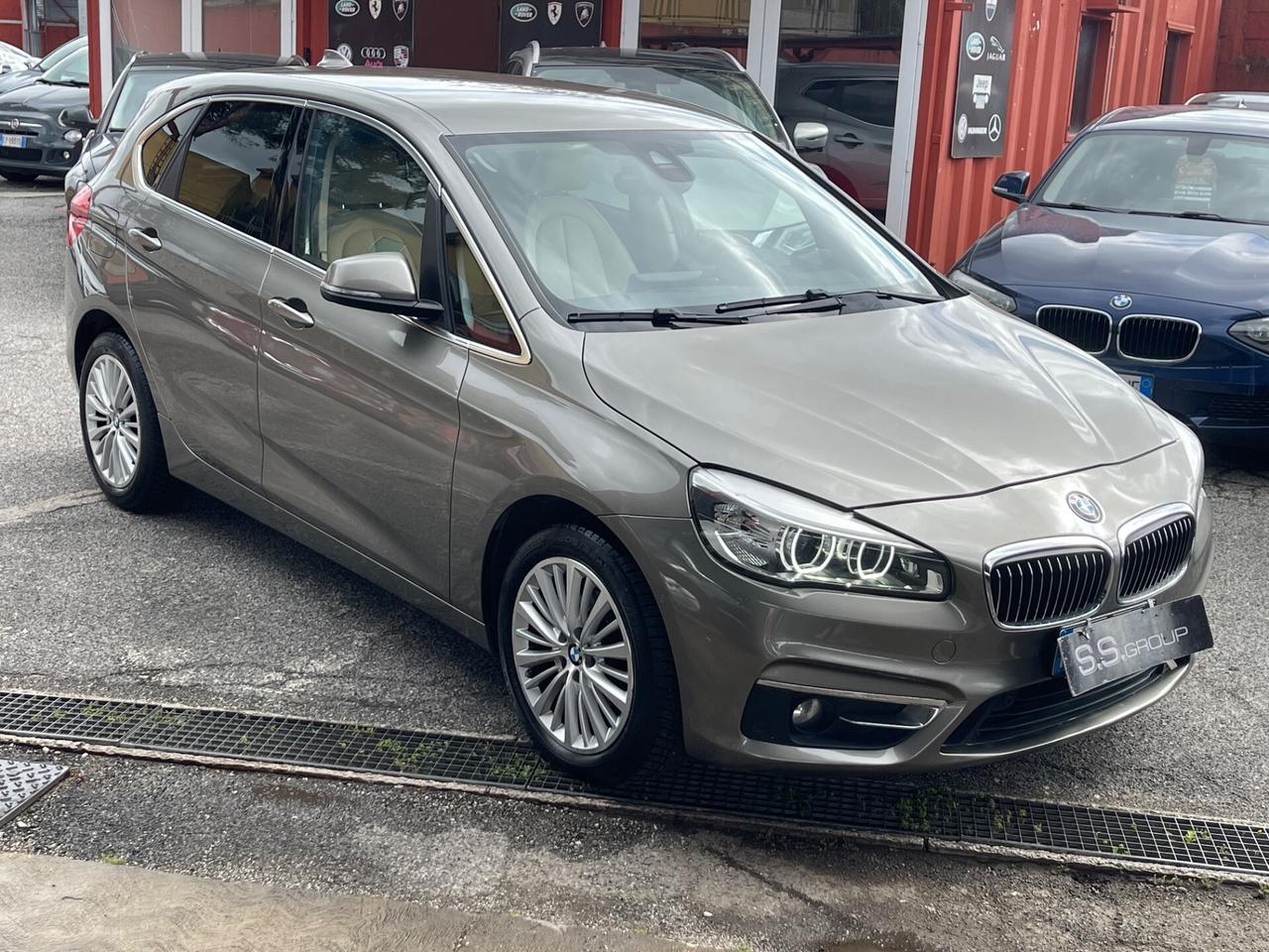 218d Active Tourer Luxury-STRAFULL -UNIPRO-RATE