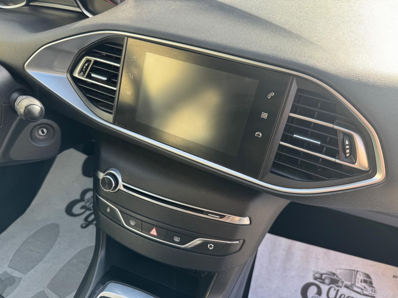 Peugeot 308 BlueHDi 100 S&S SW