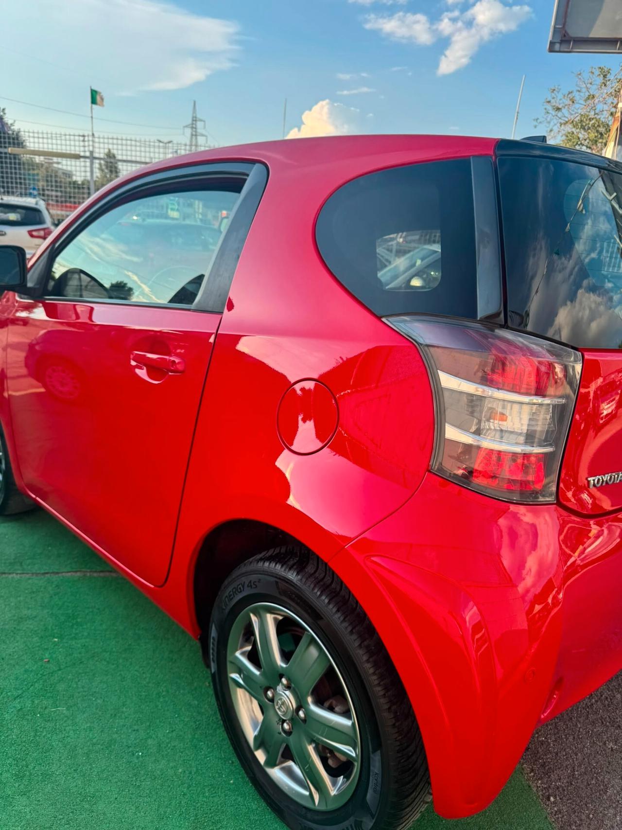Toyota iQ 1.0 Sol