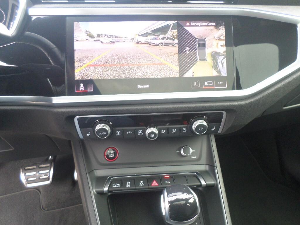 Audi Q3 RS Q3 quattro S tronic