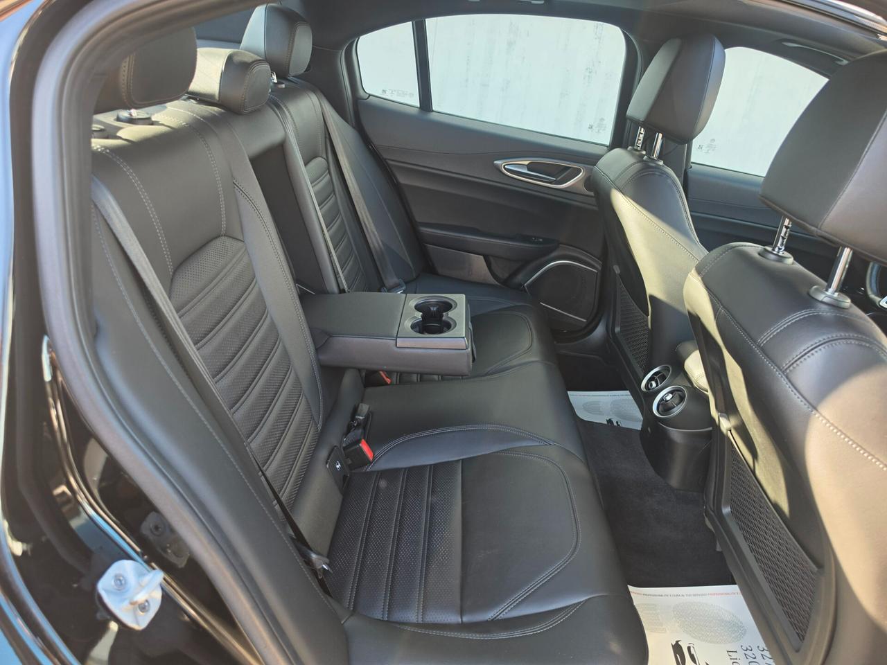 Alfa Romeo Giulia 2.2 Turbodiesel 210 CV AT8 AWD Q4 Veloce