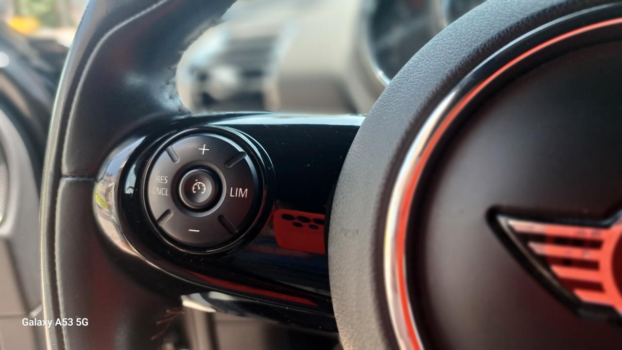 Mini Cooper SD Clubman Mini 2.0 Cooper D Hype Clubman automatica