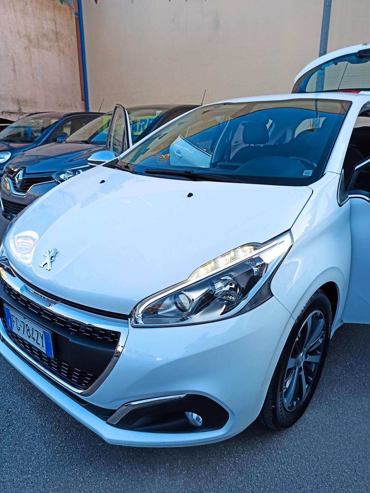 Peugeot 208 1.6 BlueHDi 75 cv 5 porte Allure
