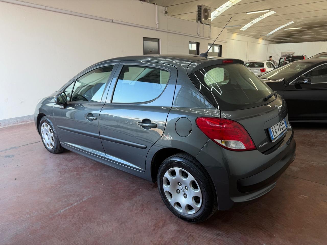 Peugeot 207 1.4 8V 75CV 5p. Energie Sport ECO GPL