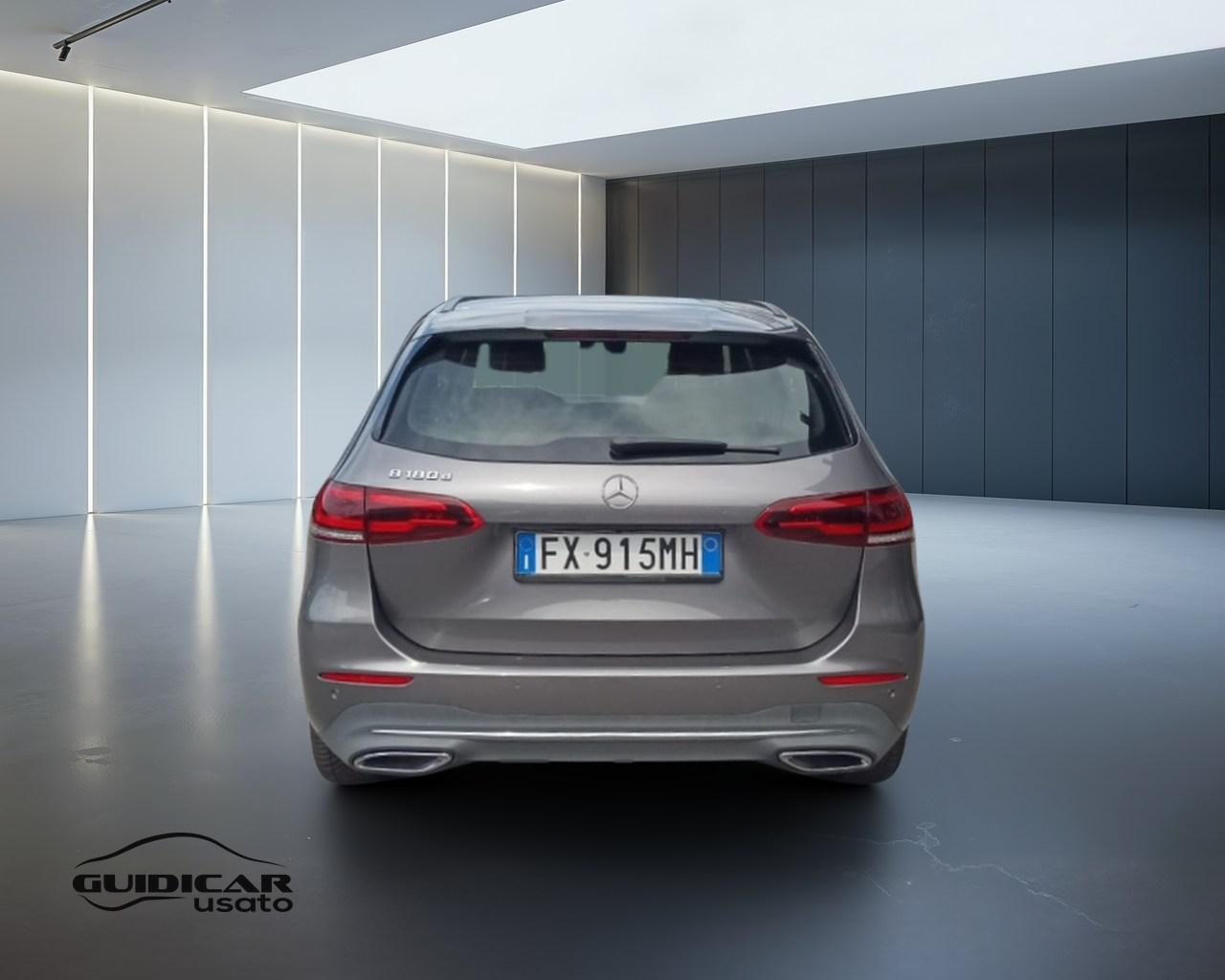 Mercedes-Benz Classe B - W247 2018 - B 180 d Sport Plus auto
