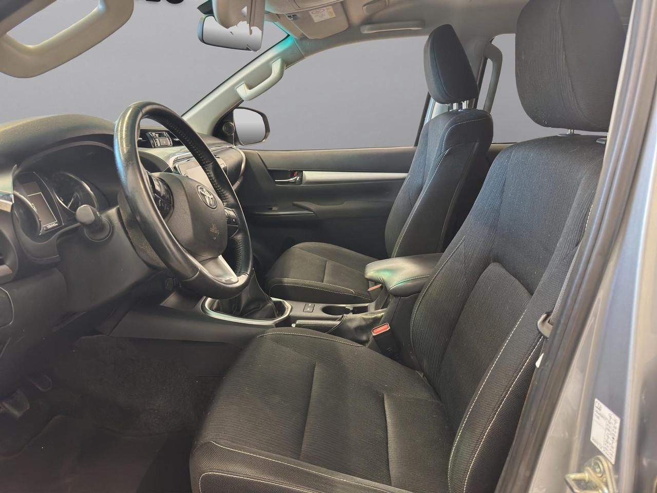 Toyota Hilux 2.4 d-4d DC 4x4 Lounge