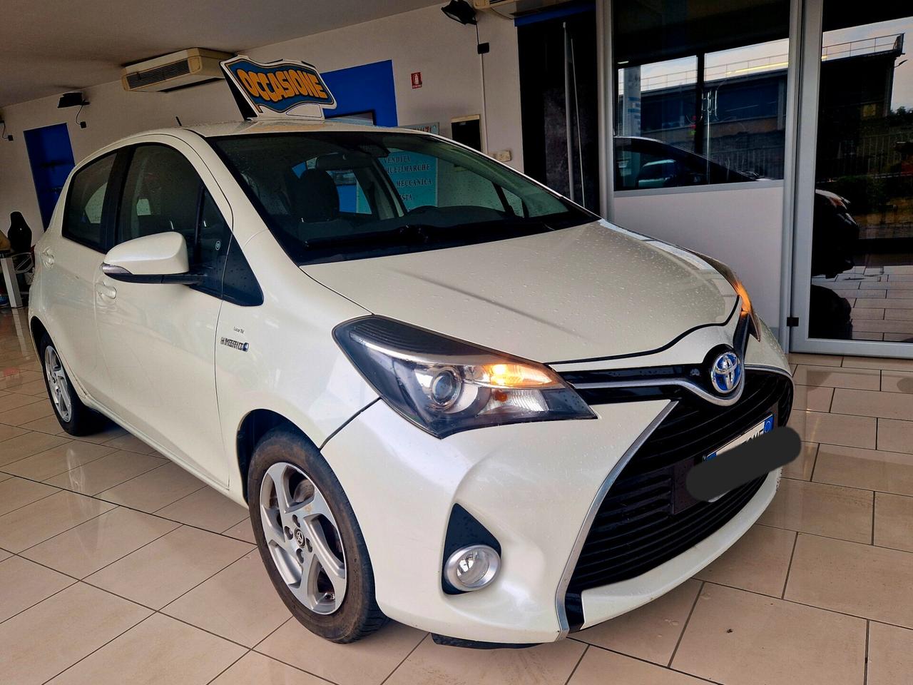 Toyota Auris Toyota yaris hybrid 2016 100000km
