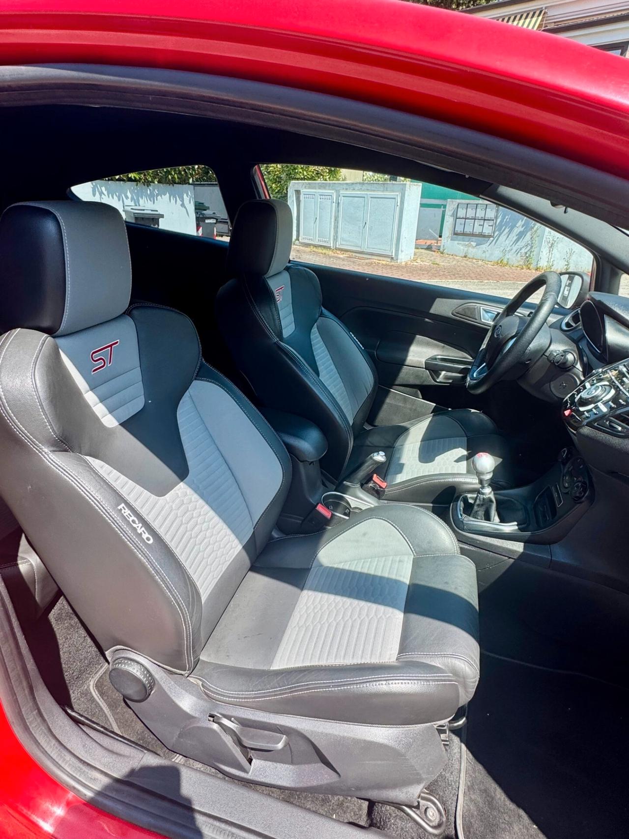 Ford Fiesta 1.6 182CV 3 porte ST