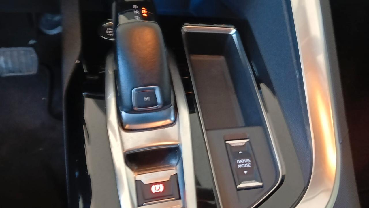 Peugeot 5008 BlueHDi 130 S&S EAT8 Allure