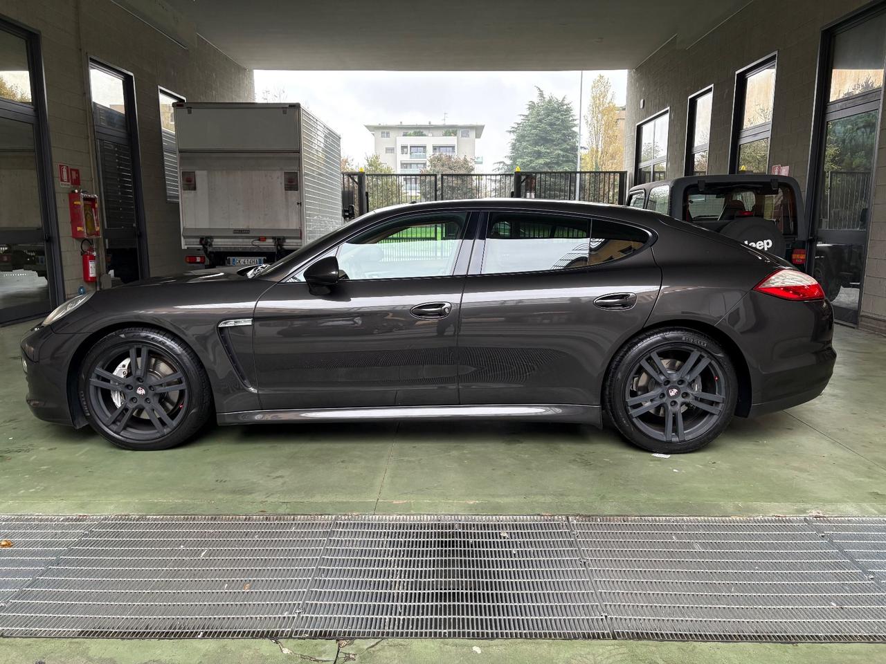 Porsche Panamera 3.6 4 Motore Sostituito in a 148.000 km