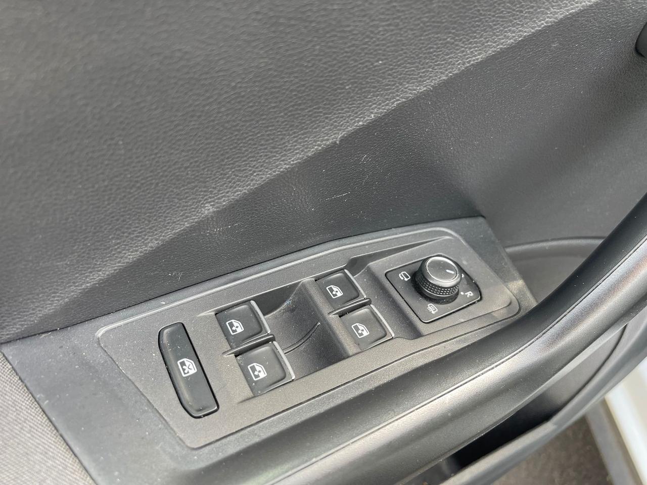 Volkswagen T-Roc 2.0 TDI Advanced #12150