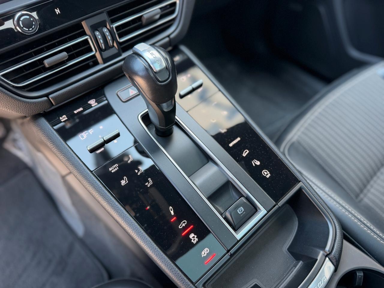 Porsche Macan 2.0 T 265CV PDK MY2022 - BOSE - TETTO
