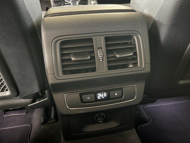 AUDI Q5 SPB Sportback 40 TDI quattro S line Identity Black