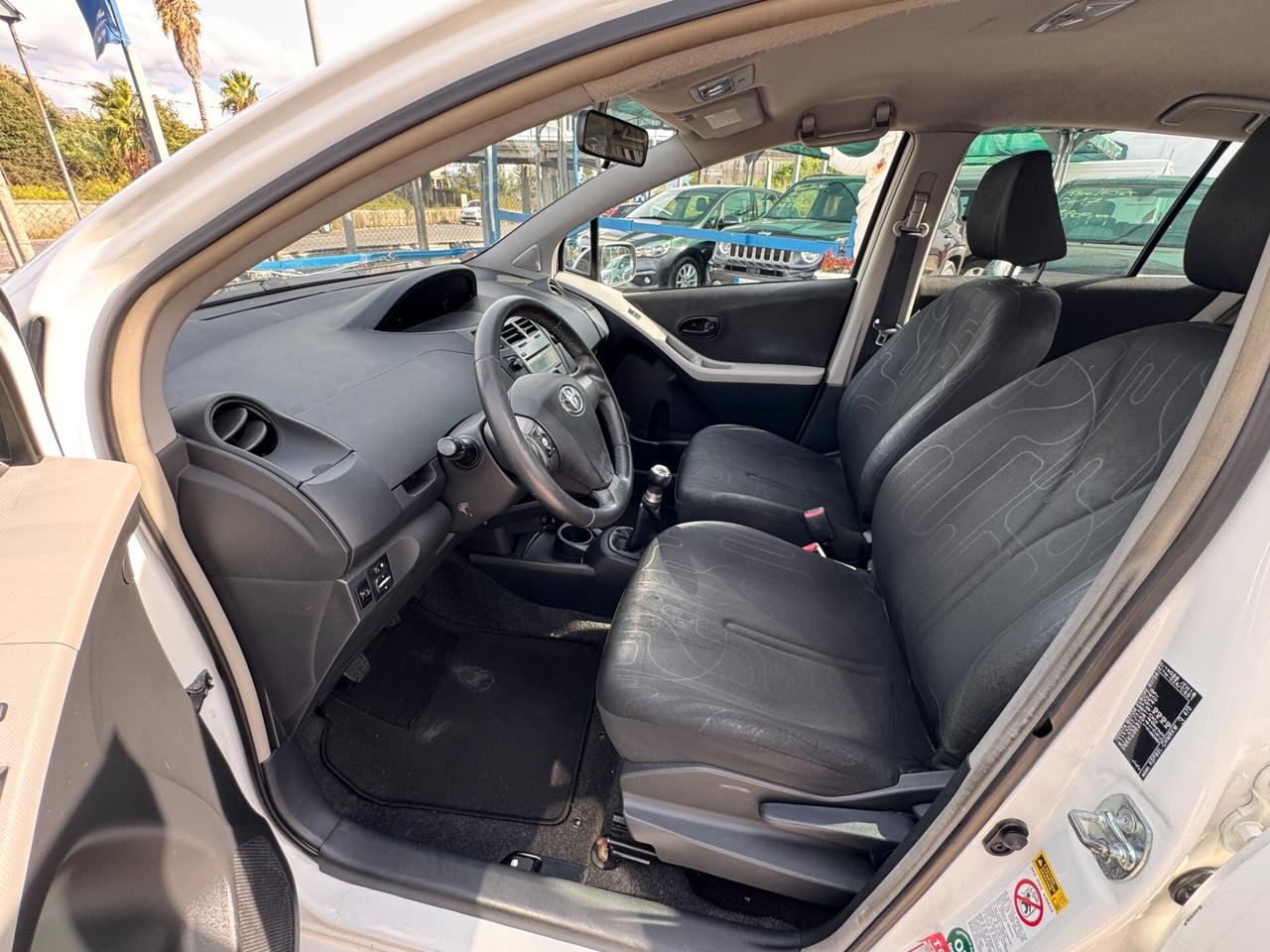 Toyota Yaris 1.0 5 porte clima idroguida km certificati 2009