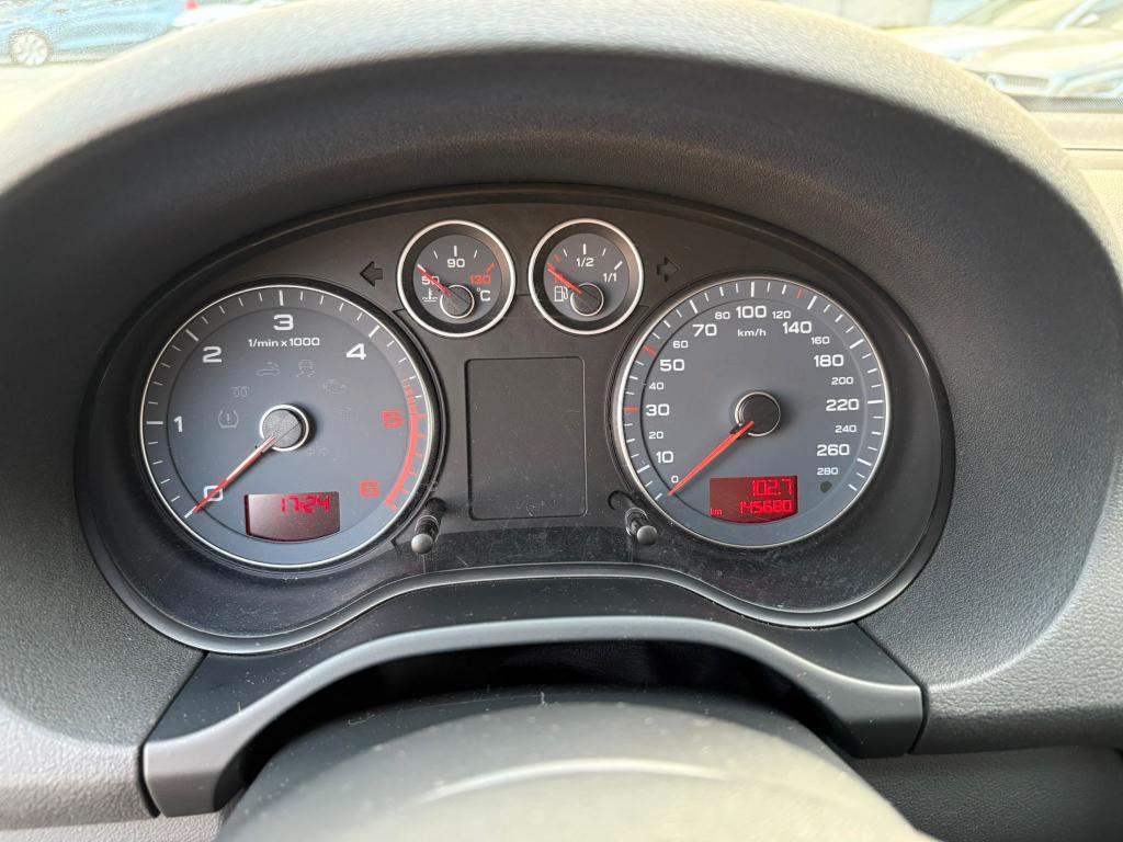 Audi A3 Sportback 1.6 tdi Young Edition 90cv ADATTA NEOPATENTATI