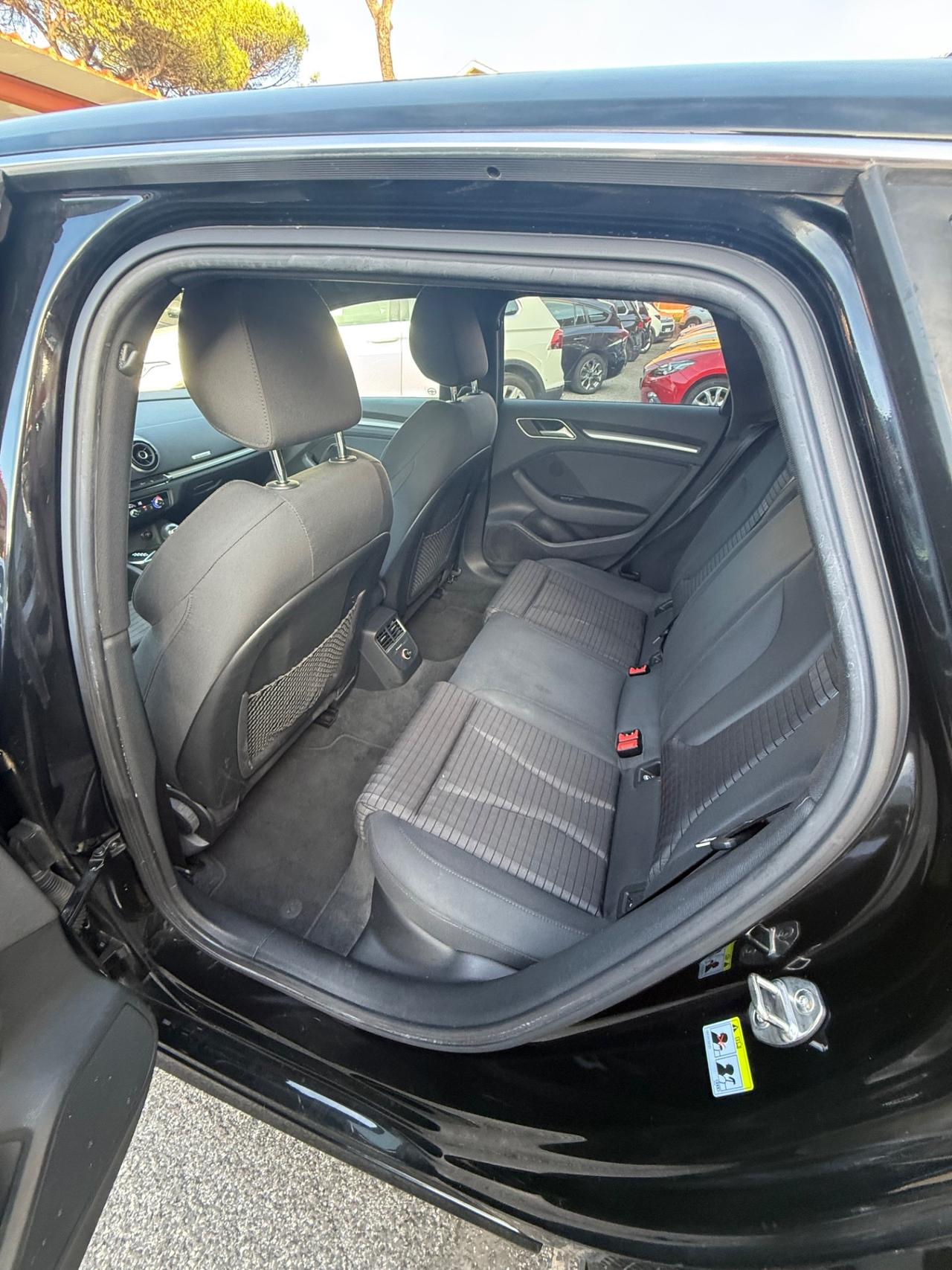 A3 SPB 1.4 TFSI e-tron-( 68 MILA KM )-UNIPRO-RATE-
