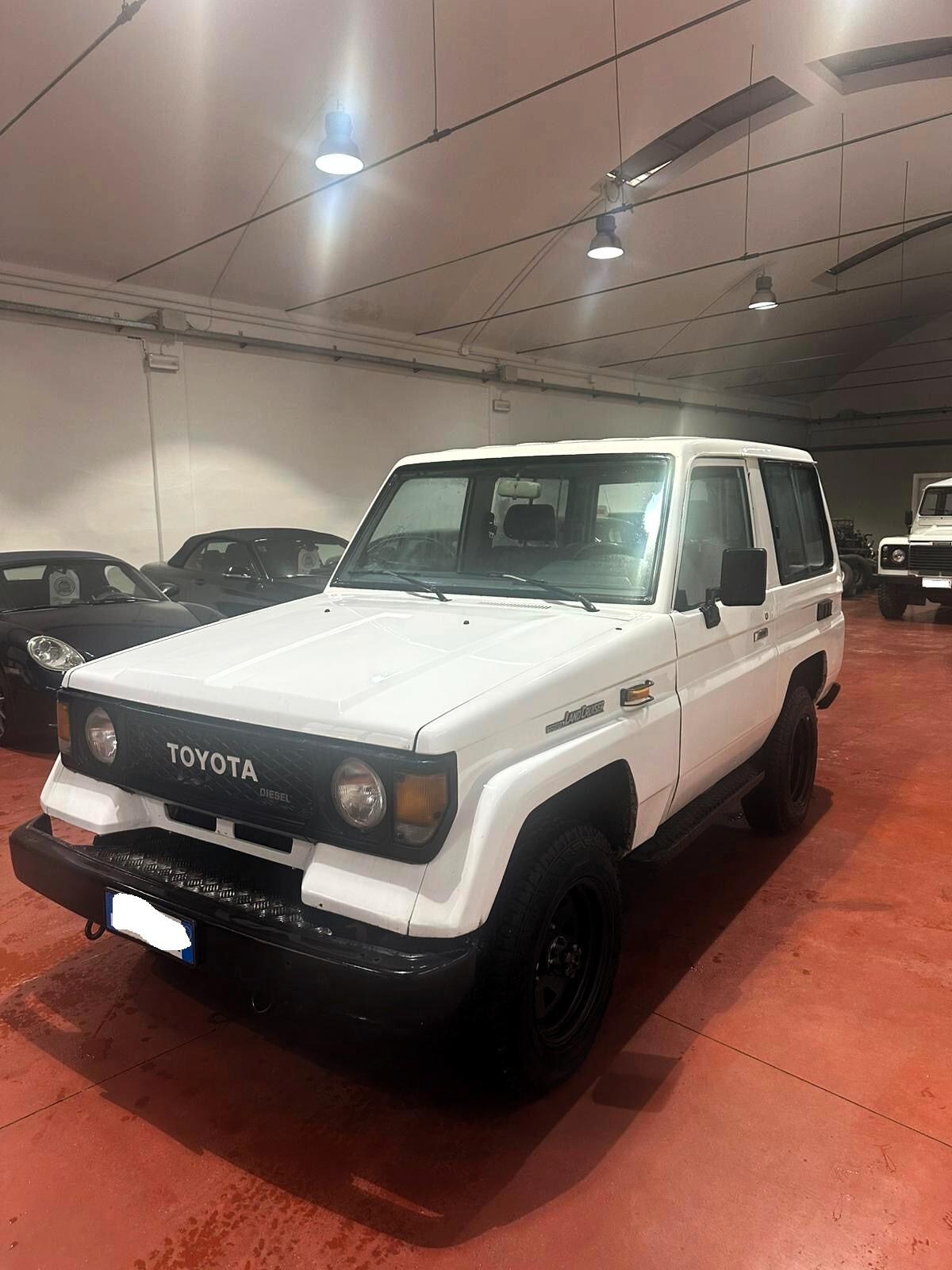Toyota Land Cruiser 2.4D VETTURA 5 POSTI-A.S.I A LIBRETTO-GANCIO TRAINO