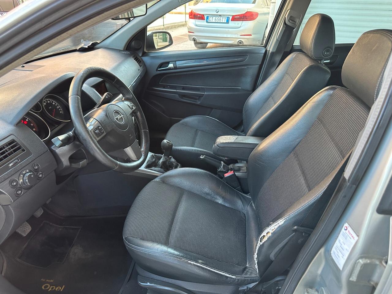 Opel Astra 1.6 16V Twinport Station Wagon Cosmo