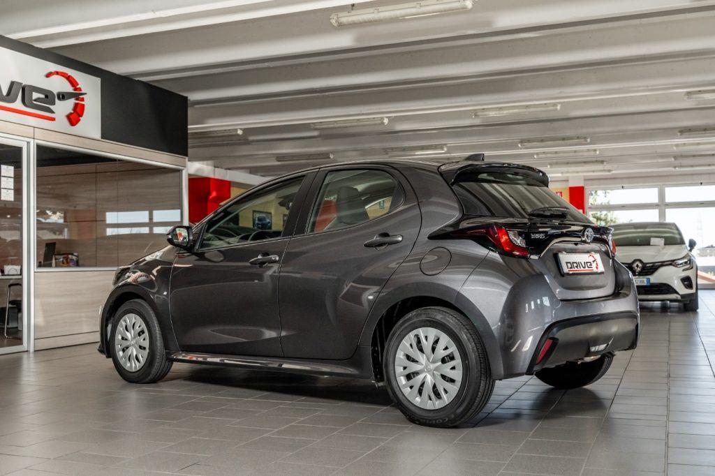 TOYOTA Yaris 1.5 Hybrid 5 porte Active