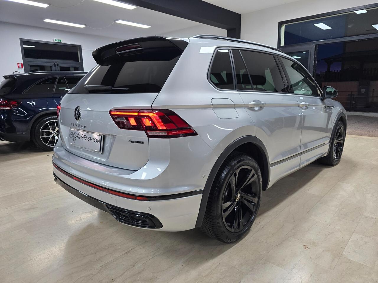 Volkswagen Tiguan 2.0 TDI 150 CV SCR DSG 4MOTION R-Line