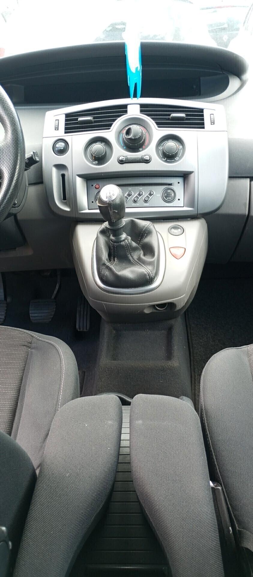 Renault Scenic 1.5 dCi 110CV Dynamique