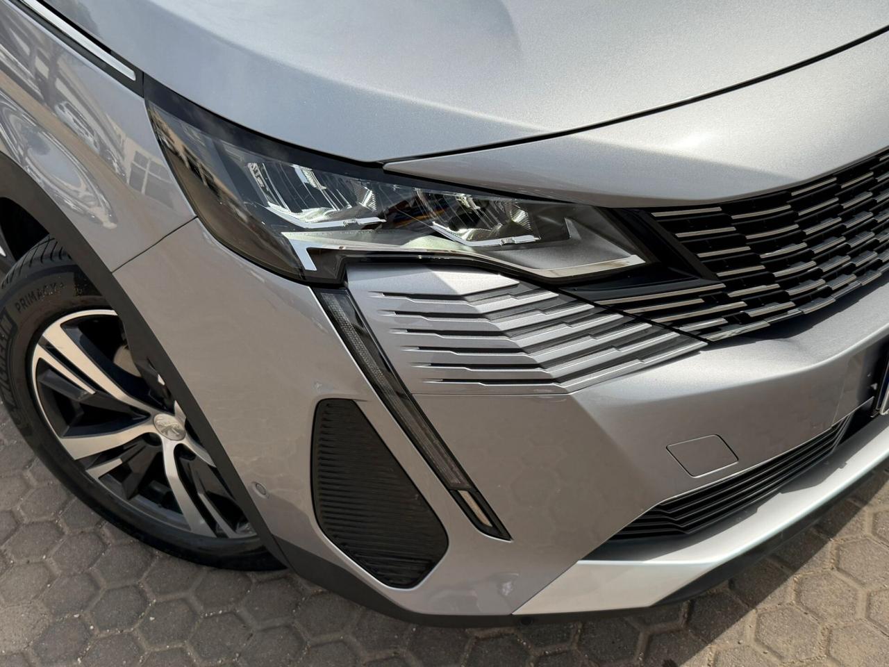Peugeot 3008 BlueHDi 130 S&S EAT8 Allure