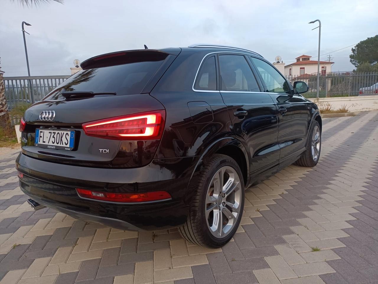 Audi Q3 2.0 TDI 150 CV S line Edition