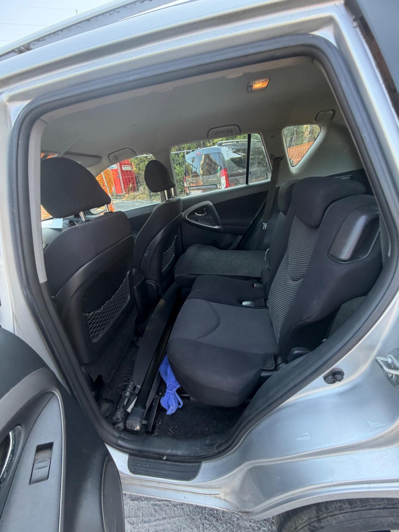 Toyota RAV 4 RAV4 2.2 D-4D 136 CV Luxury