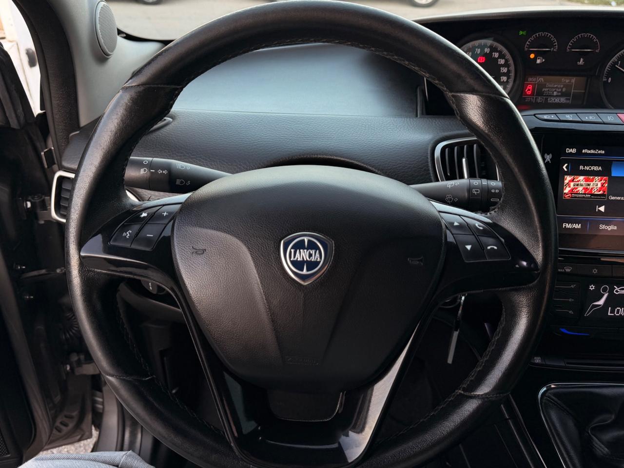 Lancia Ypsilon 1.3 MJT 95Cv PLATINUM IPER FULL