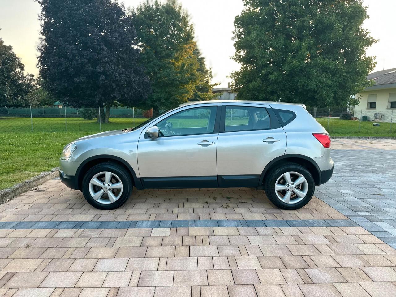 Nissan Qashqai 2.0 dCi DPF Tekna