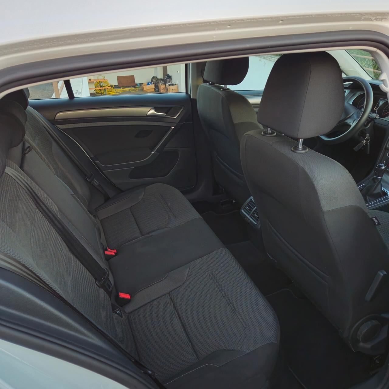 Volkswagen Golf 1.6 TDI 5p. Trendline BlueMotion Technology