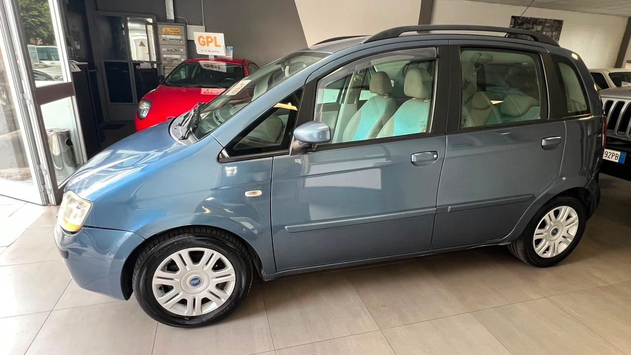 Fiat Idea 1.4 16V Emotion