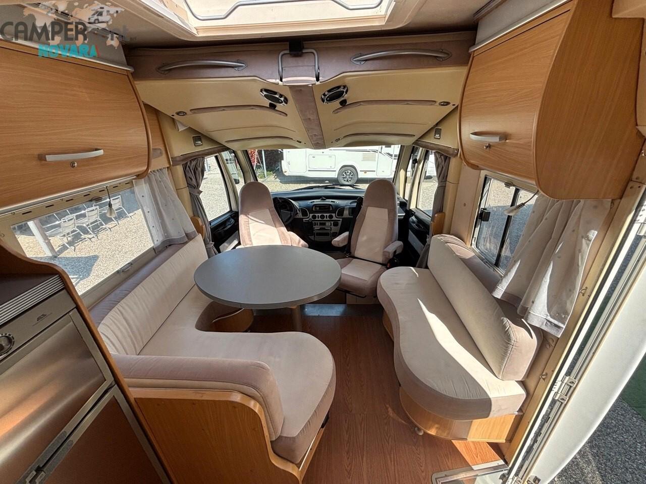 Arca H 720 GLM - PATENTE C CAMBIO AUTOMATICO