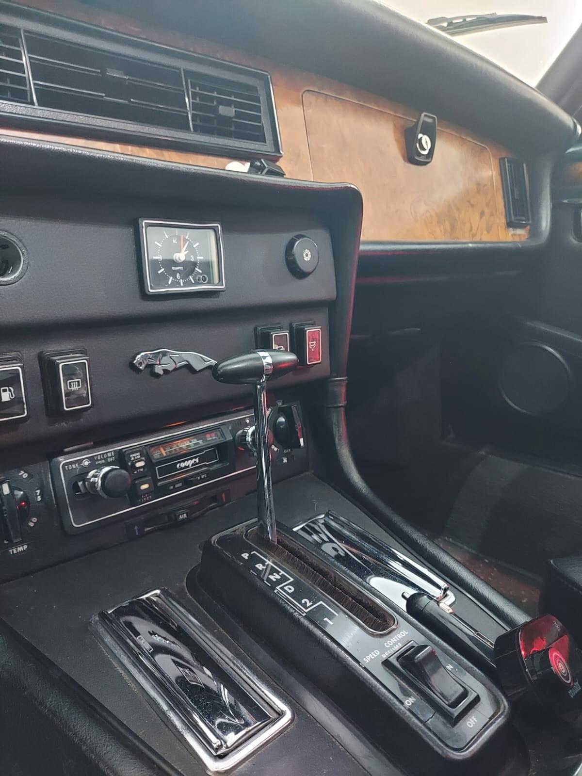 Jaguar XJ6 4.2 SOVEREIGN 1983