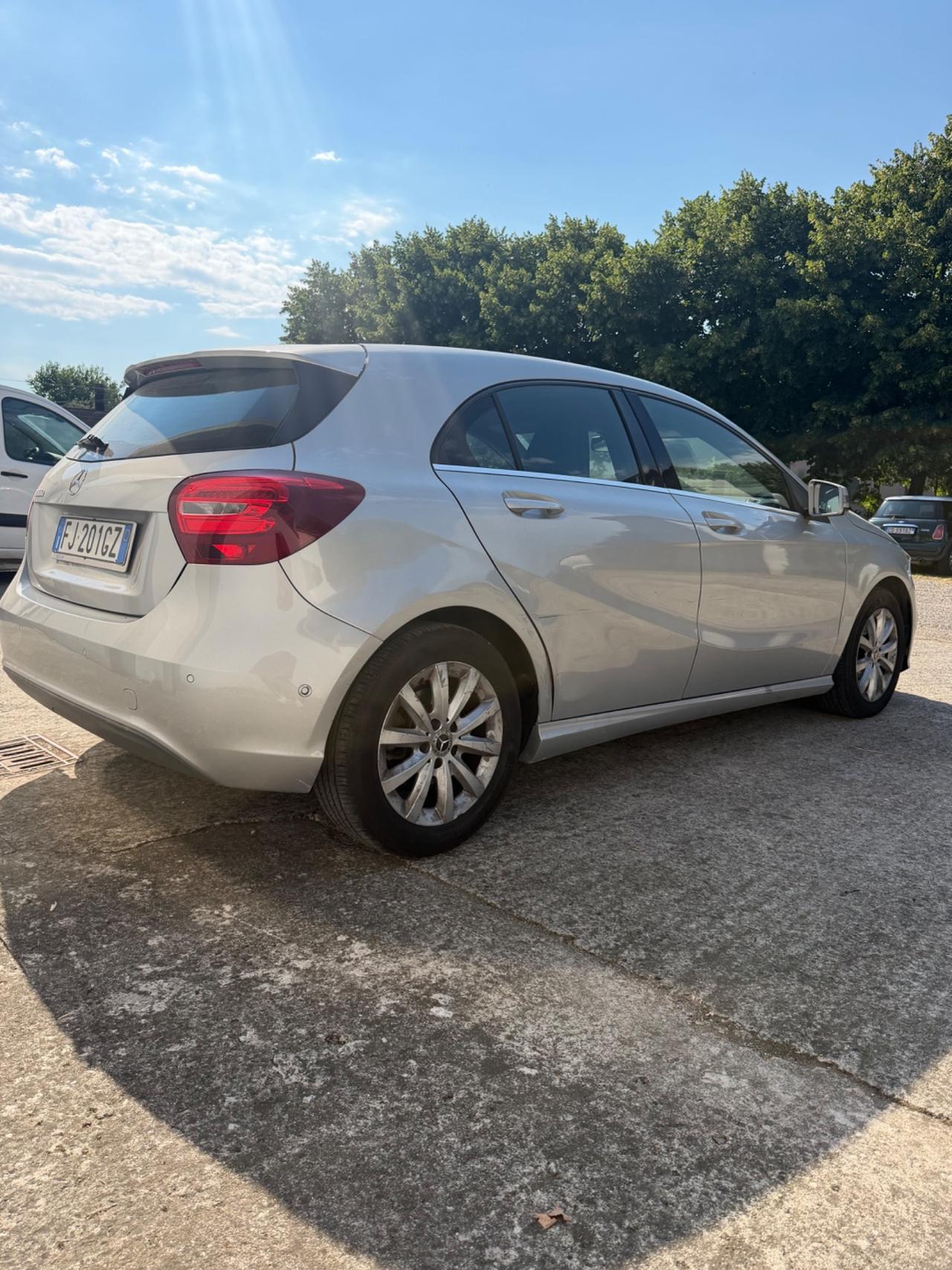 Mercedes-benz A 180 d Business