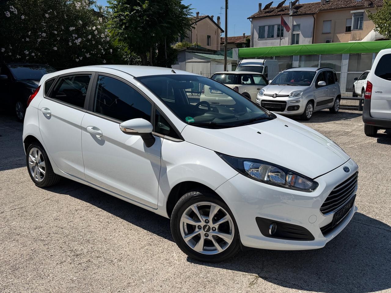 Ford Fiesta 1.0 80CV 5 porte Titanium Neopatentati