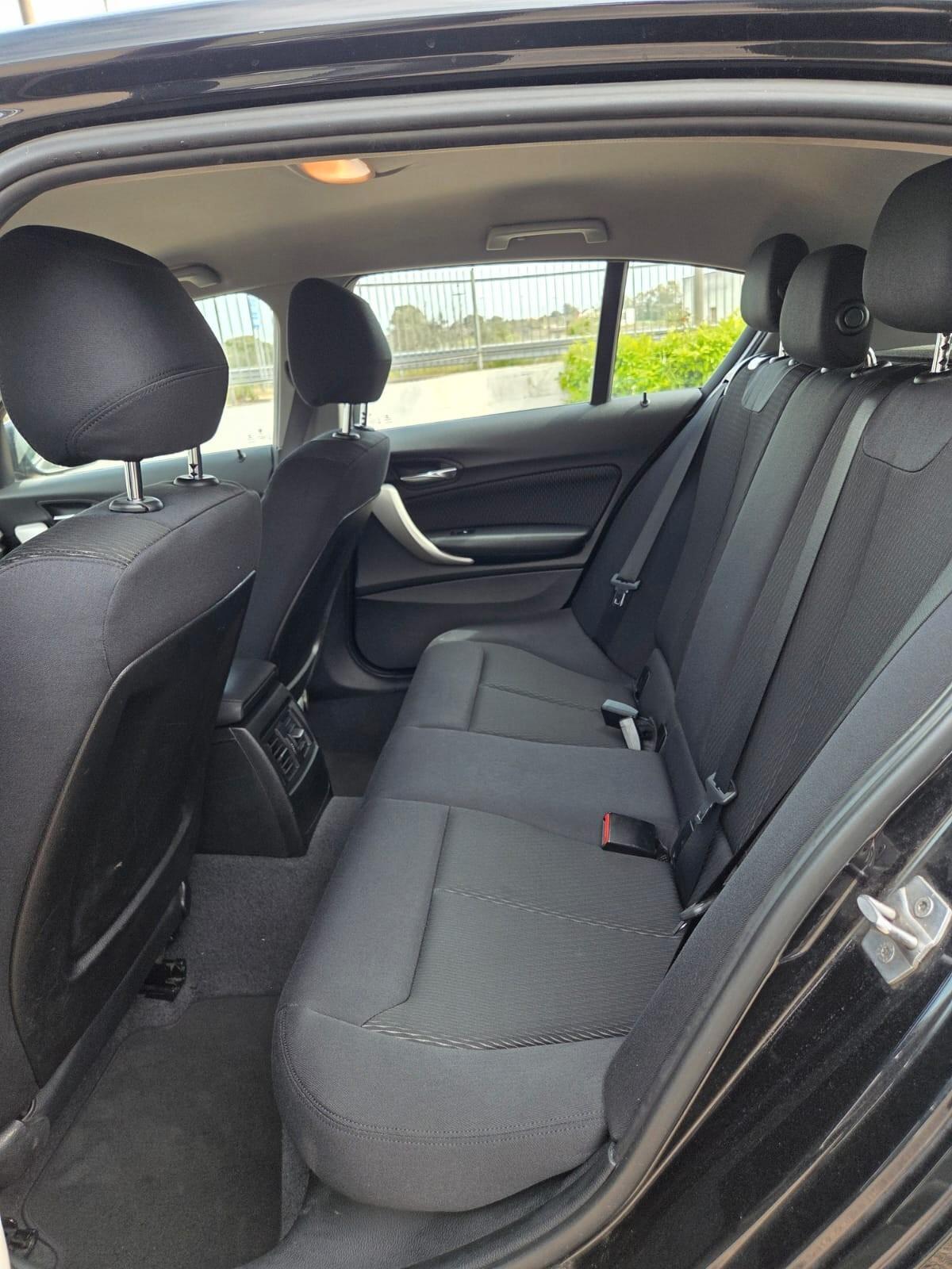 Bmw 118 118d 5p. Unique