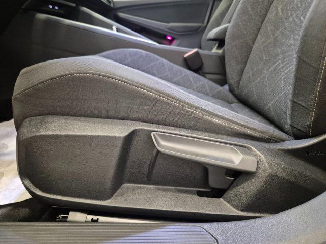 VOLKSWAGEN Golf 1.0 eTSI EVO DSG Life - NEOP. - ACC/Lim - Carplay
