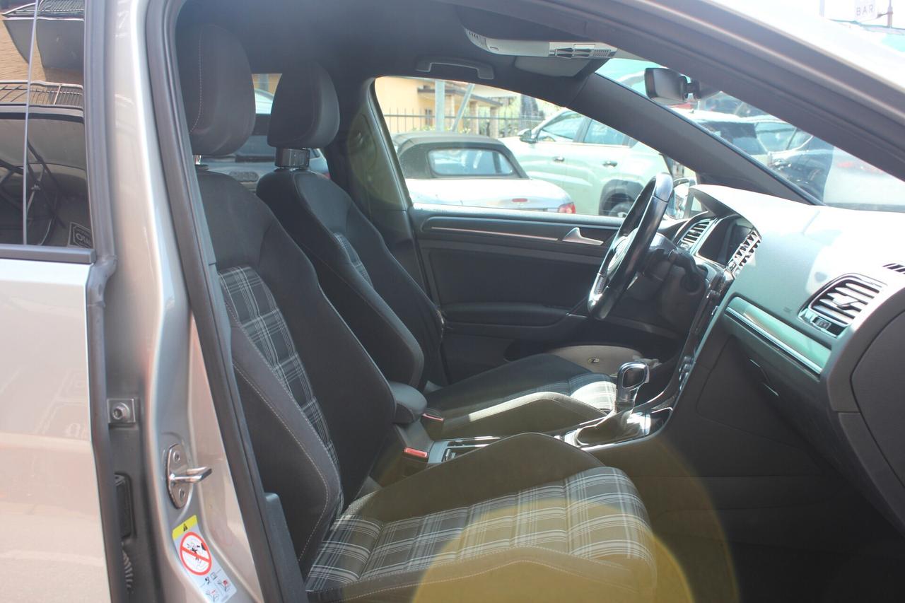 Volkswagen Golf GTD 7.5 2.0 TDI 184 CV DSG 5p.
