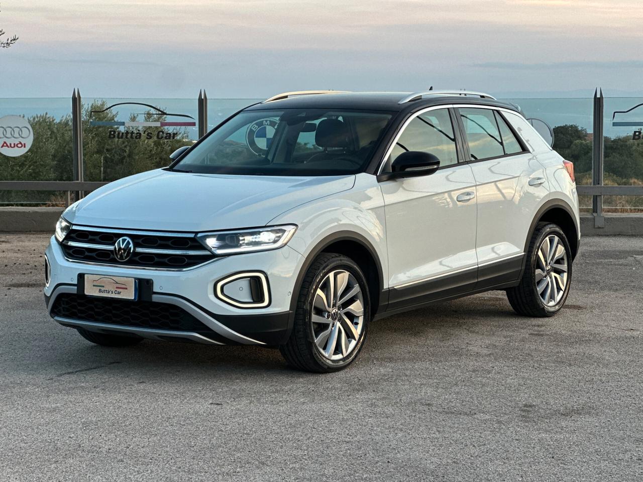 Volkswagen T-Roc 1.0 TSI R-Line PARI AL NUOVO