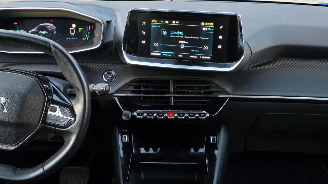 Peugeot 208 motore elettrico 136 CV 5 porte Allure