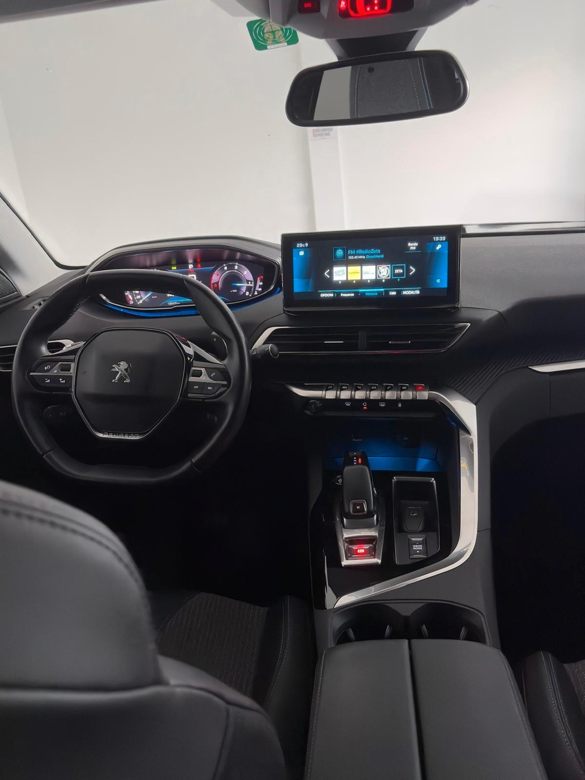Peugeot 3008 BlueHDi 130 S&S Allure